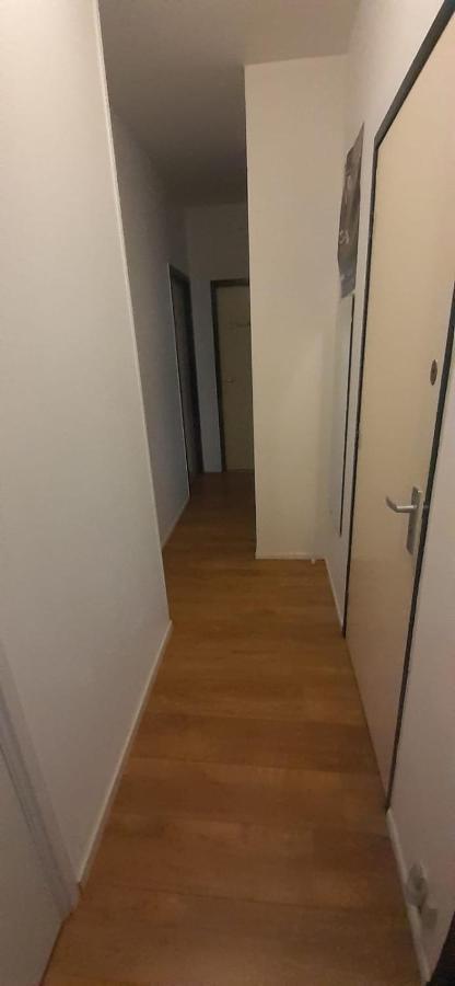 Charlotte, Not For Parties, Not A Hotel, Room With Shared Bathroom, No Kitchen Amesterdão Exterior foto