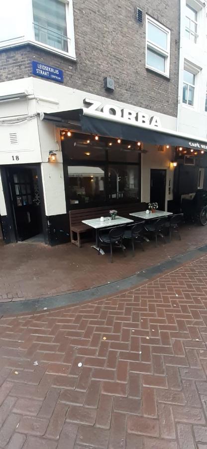 Charlotte, Not For Parties, Not A Hotel, Room With Shared Bathroom, No Kitchen Amesterdão Exterior foto